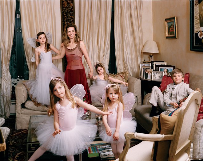 Amanda Foreman with her children, (from left) Helena, Xanthe, Halcyon, Hero, and Theo, at their home in New York, 2011. Photographed by Tina Barney, Vogue, June 2011