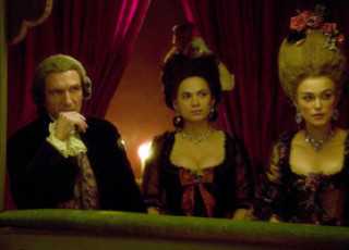 A poisonous m énage à trois develops between the couple and Lady Elizabeth Foster (Hayley Atwell).